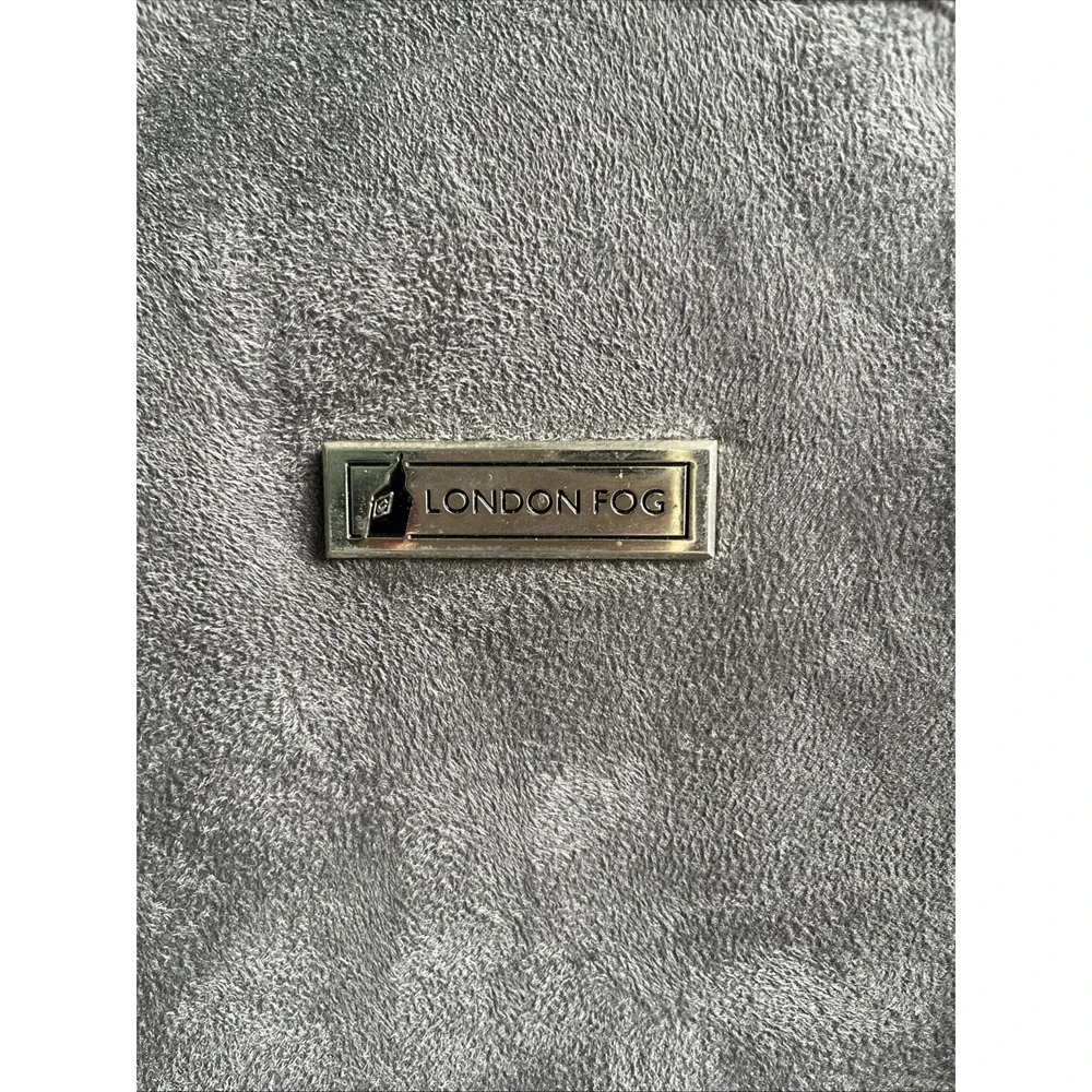 New London Fog Carry On 20